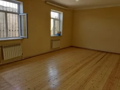 Satılır ev/villa 4 otaqlı 140 m², Azadlıq prospekti m.-7