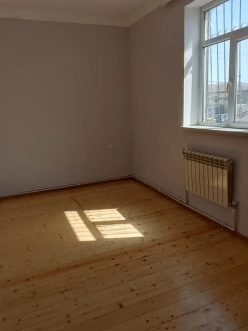 Satılır ev/villa 4 otaqlı 140 m², Azadlıq prospekti m.-10