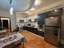 Satılır yeni tikili 3 otaqlı 122 m², İnşaatçılar m.