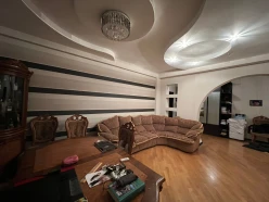 Satılır yeni tikili 3 otaqlı 122 m², İnşaatçılar m.-3