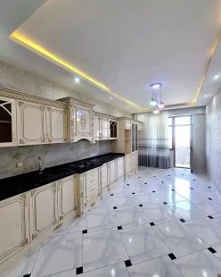 Satılır yeni tikili 3 otaqlı 132 m², Neftçilər m.-7