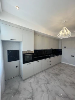 Satılır yeni tikili 2 otaqlı 85 m², Azadlıq prospekti m.-9