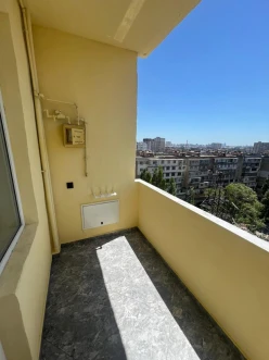 Satılır yeni tikili 2 otaqlı 85 m², Azadlıq prospekti m.-18