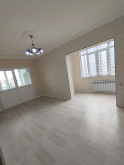 Satılır köhnə tikili 2 otaqlı 45 m², Azadlıq prospekti m.-12