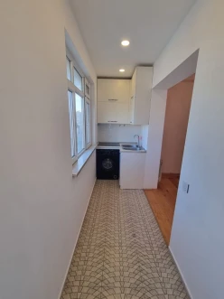 Satılır köhnə tikili 2 otaqlı 50 m², Azadlıq prospekti m.-9