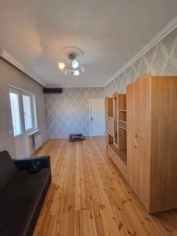 Satılır köhnə tikili 2 otaqlı 50 m², Azadlıq prospekti m.-2