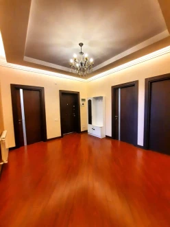 İcarə yeni tikili 3 otaqlı 130 m², Gənclik m.-2