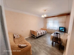 Satılır köhnə tikili 5 otaqlı 120 m², İnşaatçılar m.-6