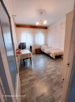 Satılır köhnə tikili 5 otaqlı 120 m², İnşaatçılar m.-4