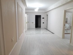 Satılır yeni tikili 3 otaqlı 145 m², Xalqlar Dostluğu m.