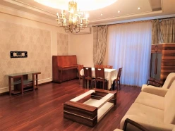 İcarə yeni tikili 3 otaqlı 170 m², Gənclik m.-2