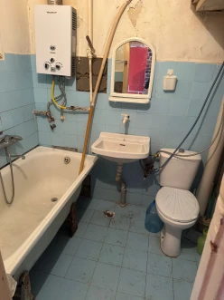 İcarə köhnə tikili 2 otaqlı 60 m²,  İnşaatçılar m.-6