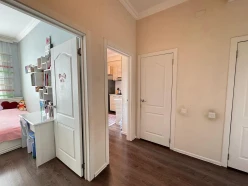 Satılır yeni tikili 3 otaqlı 80 m²,  İnşaatçılar m.-9