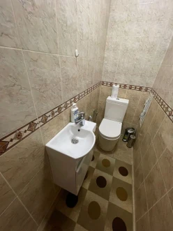 Satılır yeni tikili 2 otaqlı 60 m², Azadlıq prospekti m.-28