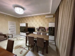 Satılır yeni tikili 2 otaqlı 60 m², Azadlıq prospekti m.-3