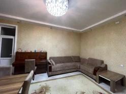 Satılır yeni tikili 2 otaqlı 60 m², Azadlıq prospekti m.-4