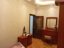 Satılır köhnə tikili 3 otaqlı 75 m², Nizami m.-5