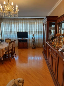 Satılır yeni tikili 2 otaqlı 70 m², İnşaatçılar m.-12