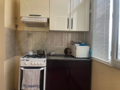 Satılır yeni tikili 3 otaqlı 85 m², İnşaatçılar m.-21