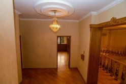Satılır ev/villa 8 otaqlı 684 m², Gənclik m.-4 Satılır ev/villa 8 otaqlı 684 m², Gənclik m.-4