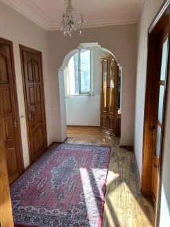 Satılır köhnə tikili 3 otaqlı 90 m²,  Gənclik m.-15