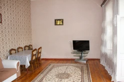 Satılır köhnə tikili 3 otaqlı 96 m², İçəri Şəhər m.