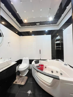 Satılır yeni tikili 3 otaqlı 177 m², Yasamal-17 Satılır yeni tikili 3 otaqlı 177 m², Yasamal-17