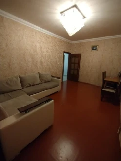 İcarə köhnə tikili 2 otaqlı 60 m²,  İnşaatçılar m.-17