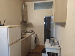 İcarə köhnə tikili 2 otaqlı 50 m²,  Bakıxanov-4