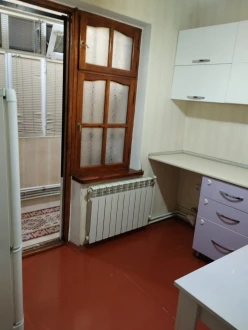 İcarə köhnə tikili 2 otaqlı 60 m²,  İnşaatçılar m.-11