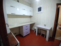 İcarə köhnə tikili 2 otaqlı 60 m²,  İnşaatçılar m.-4