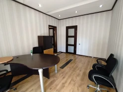 İcarə ofis 6 otaqlı 210 m², Nəsimi r.-10