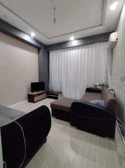 Satılır yeni tikili 2 otaqlı 60 m², İnşaatçılar m.-8