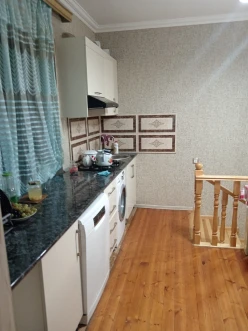 Satılır ev/villa 6 otaqlı 280 m², Pirəkəşkül q.-17