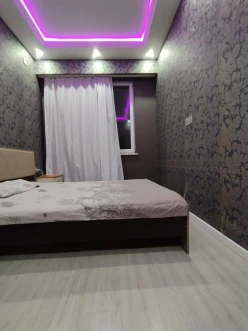 Satılır yeni tikili 2 otaqlı 60 m², İnşaatçılar m.-6