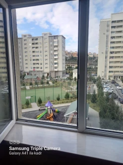 Satılır yeni tikili 2 otaqlı 60 m², İnşaatçılar m.-5