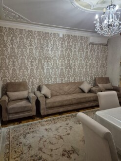 Satılır köhnə tikili 3 otaqlı 69 m²,  Bakıxanov-3