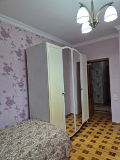 Satılır köhnə tikili 3 otaqlı 69 m²,  Bakıxanov-7