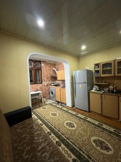 Satılır köhnə tikili 3 otaqlı 90 m²,  Həzi Aslanov m.-5