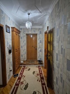 Satılır köhnə tikili 3 otaqlı 69 m²,  Bakıxanov-9