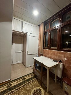 Satılır köhnə tikili 3 otaqlı 90 m²,  Həzi Aslanov m.-6