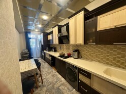 Satılır yeni tikili 2 otaqlı 90 m²,  Azadlıq prospekti m.