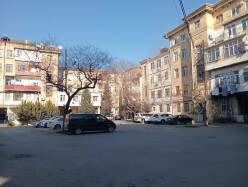 Satılır köhnə tikili 2 otaqlı 50 m²,  Bakıxanov-11