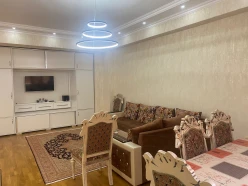 Satılır yeni tikili 2 otaqlı 75 m², Azadlıq prospekti m.-5