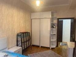 Satılır yeni tikili 2 otaqlı 75 m², Azadlıq prospekti m.-7