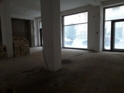 Satılır obyekt 280 m², Qara Qarayev m.-5 Satılır obyekt 280 m², Qara Qarayev m.-5