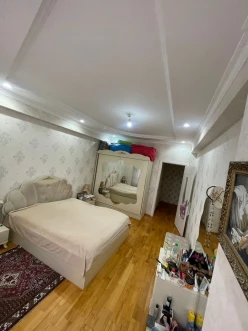 Satılır yeni tikili 3 otaqlı 108 m², İnşaatçılar m.-8