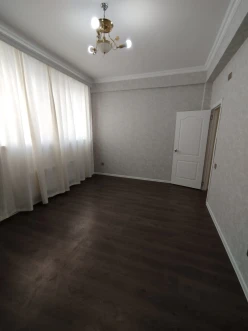 Satılır yeni tikili 2 otaqlı 60 m², İnşaatçılar m.-3