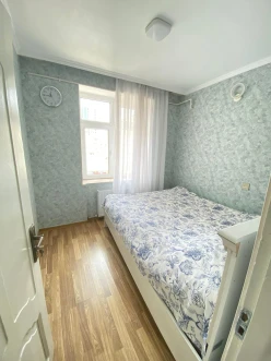 Satılır köhnə tikili 2 otaqlı 40 m², İnşaatçılar m.-9