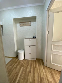 Satılır köhnə tikili 2 otaqlı 40 m², İnşaatçılar m.-8